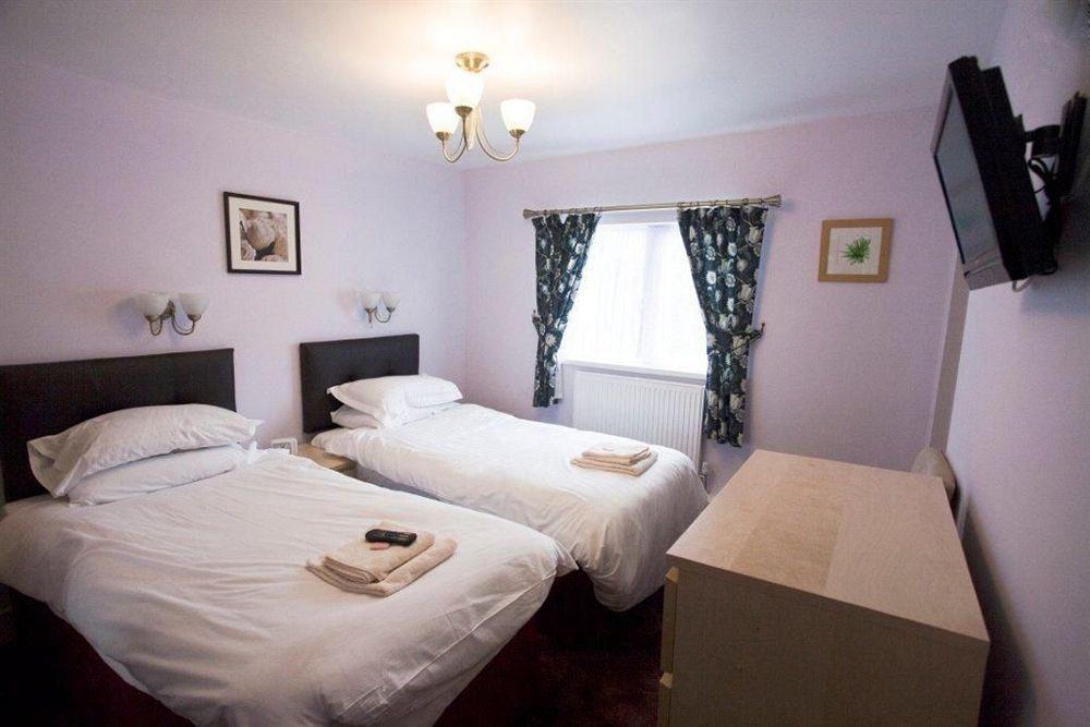 Hawthorn Hotel Radcliffe Kültér fotó